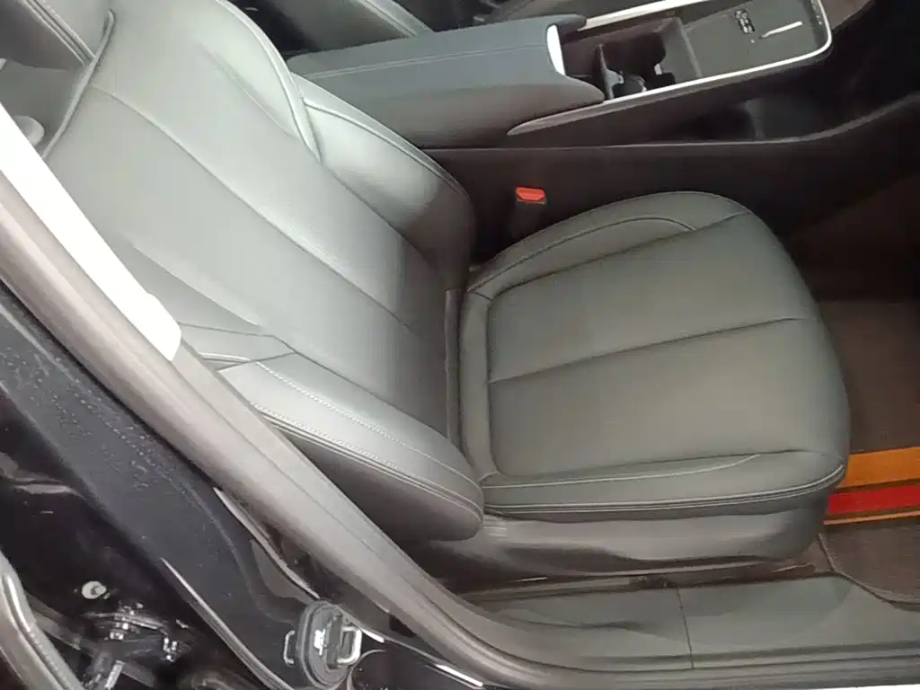 Buick LaCrosse — миниатюра 25