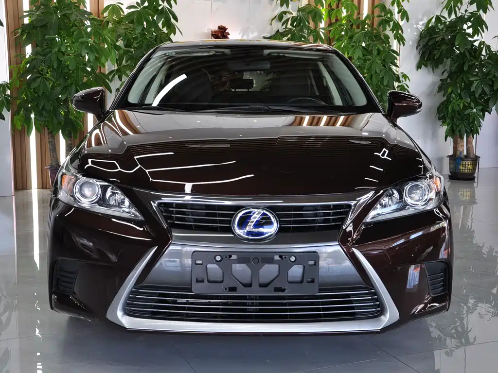 Lexus CT — миниатюра 2