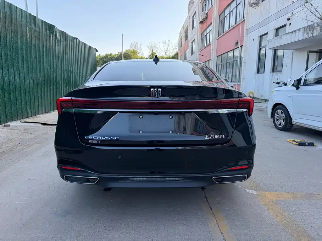 Buick LaCrosse — миниатюра 19