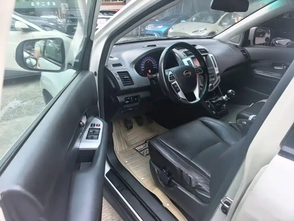 BYD S6 — миниатюра 18