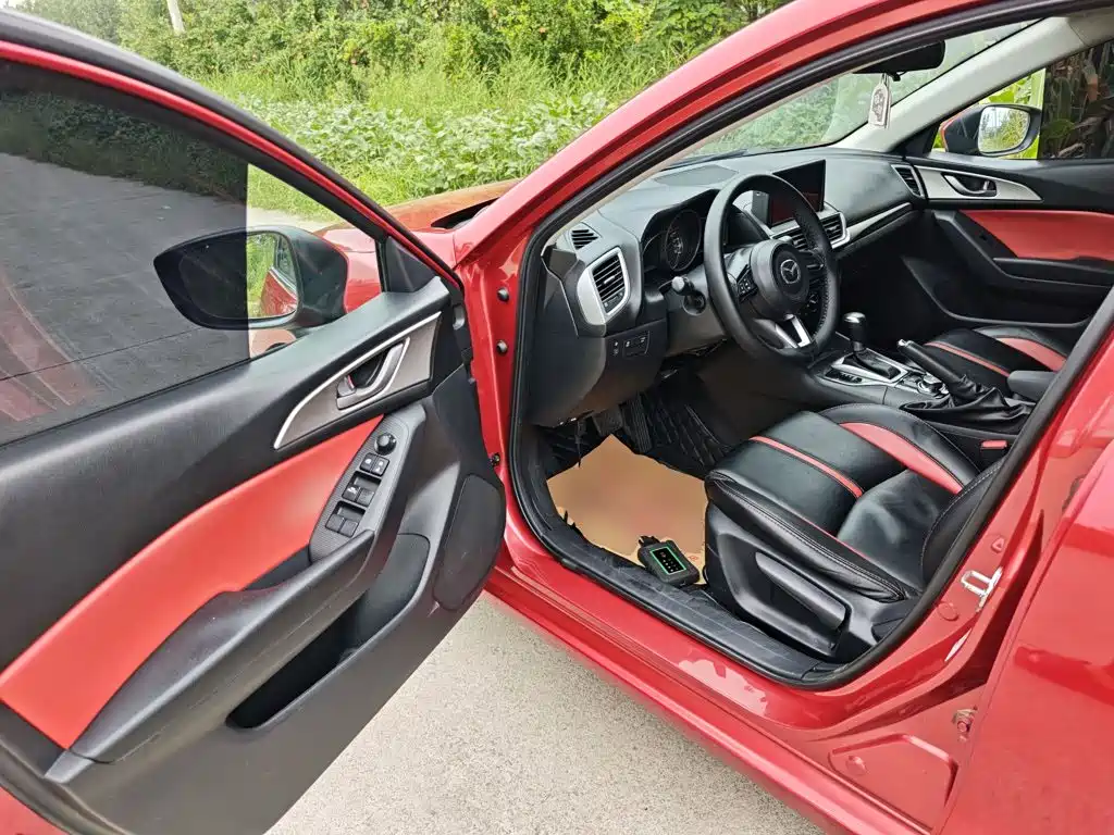Mazda 3 Axela — миниатюра 16