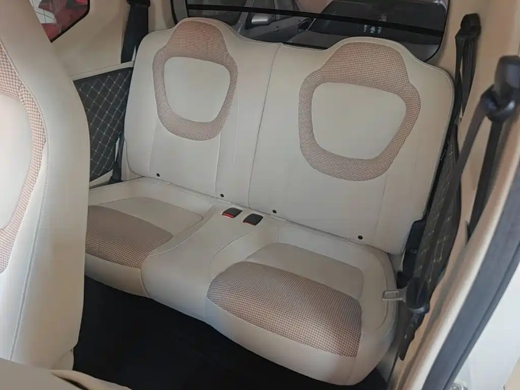 Wuling MINIEV — миниатюра 17