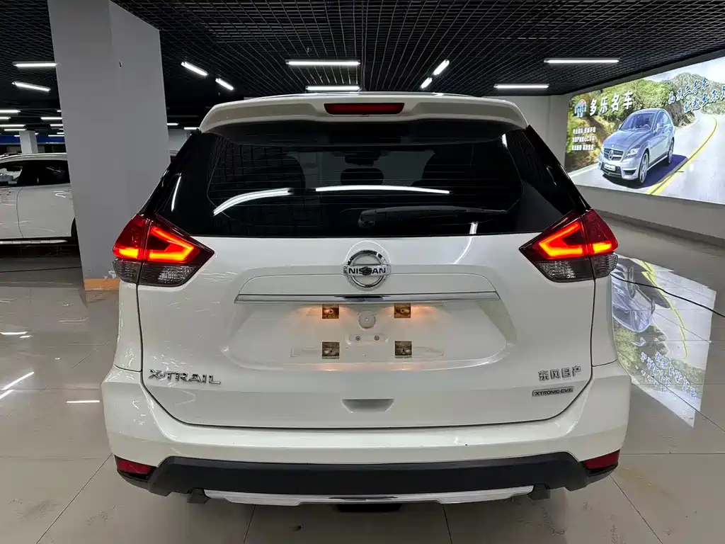 NISSAN QIJUN
