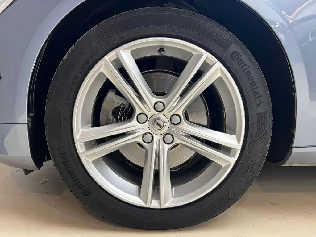 Volvo S90 — миниатюра 12
