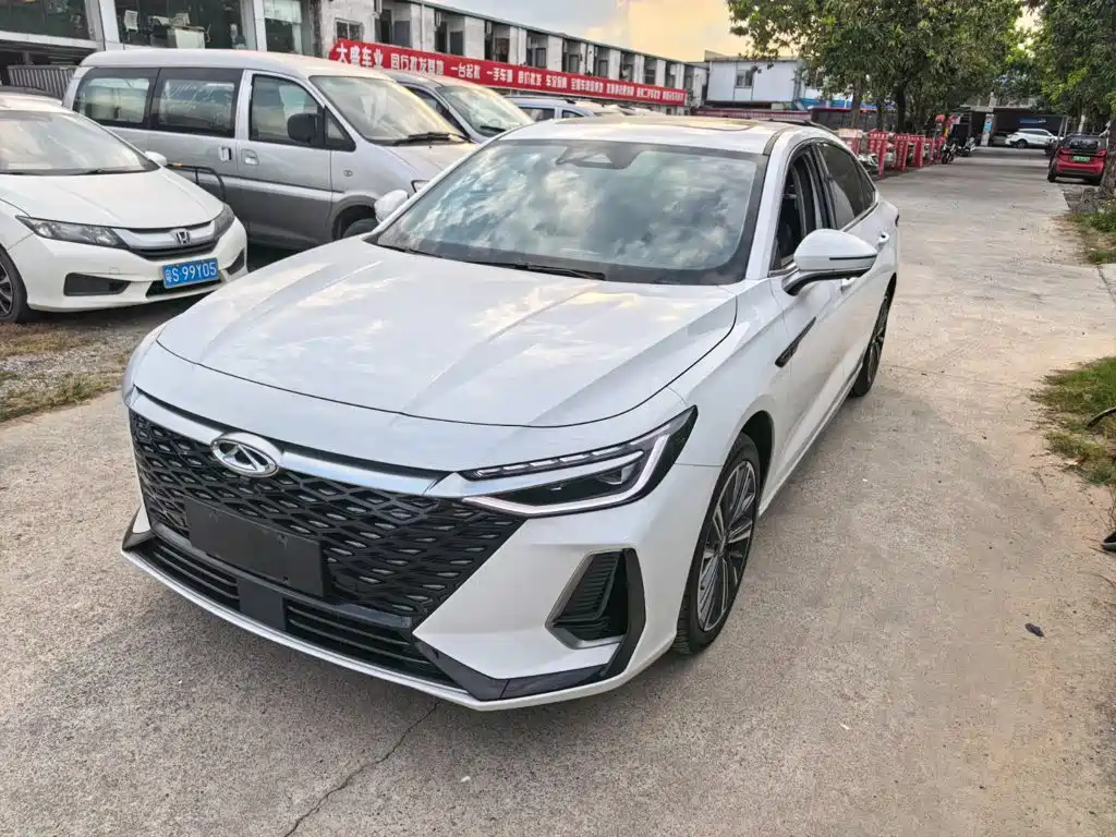 Chery Arrizo 8