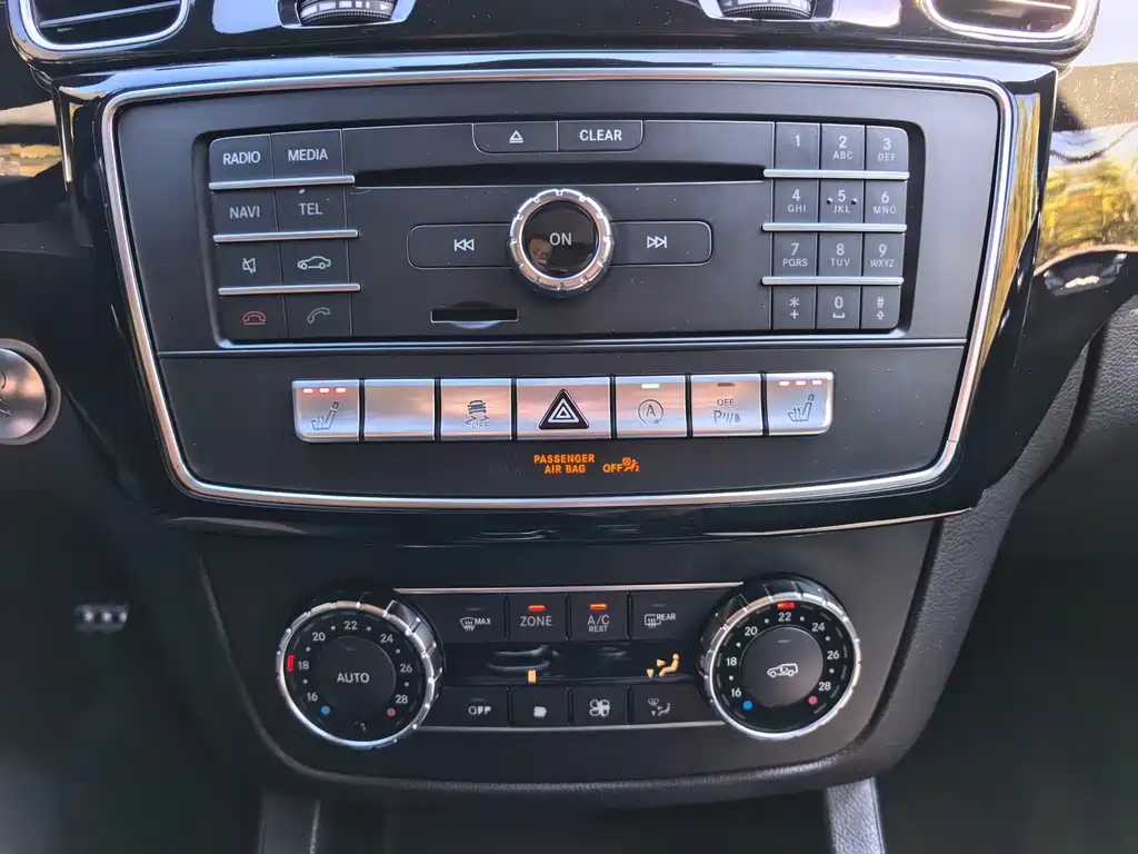 Mercedes-Benz GLS — миниатюра 30