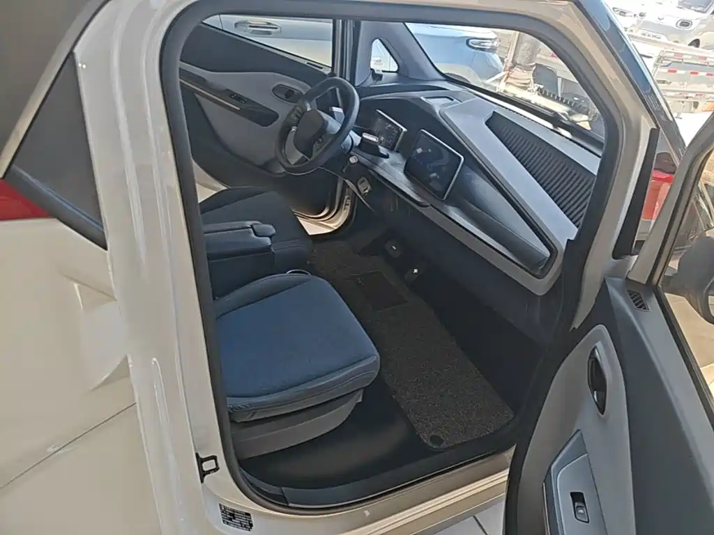 Baojun E200 — миниатюра 25