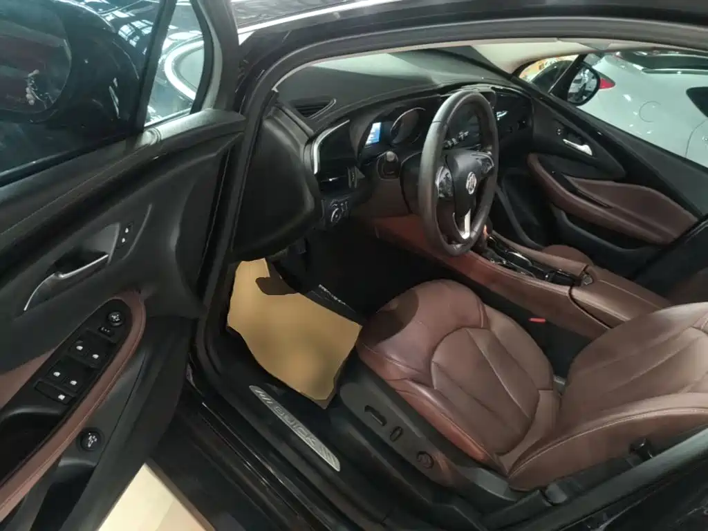 Buick Envision Plus — миниатюра 16