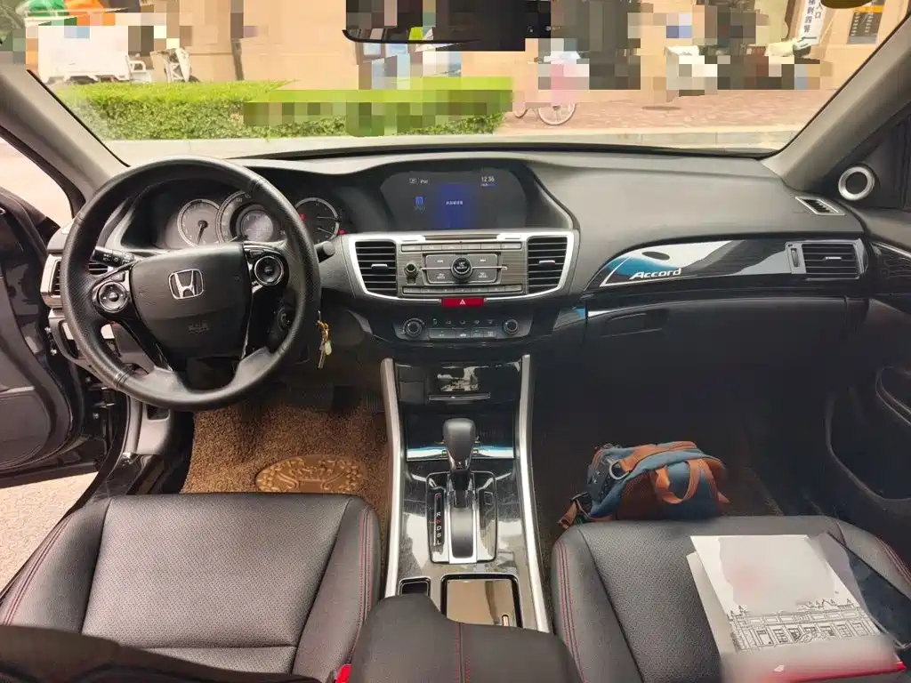 Honda Accord — миниатюра 10