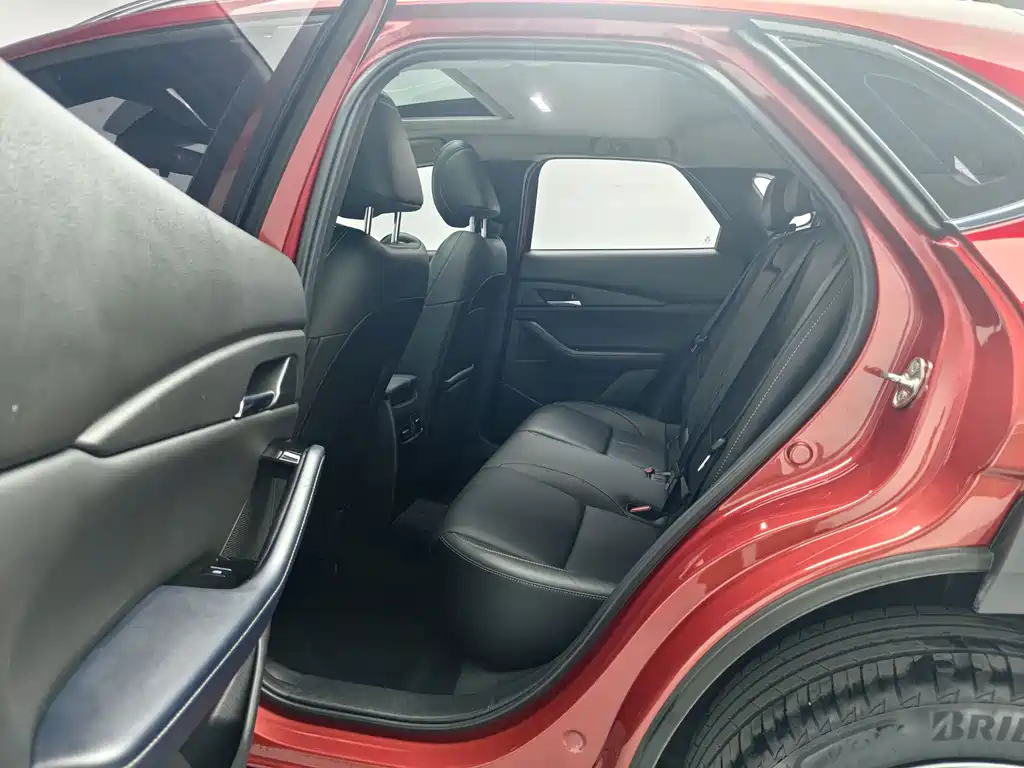 Mazda CX-30 — миниатюра 11