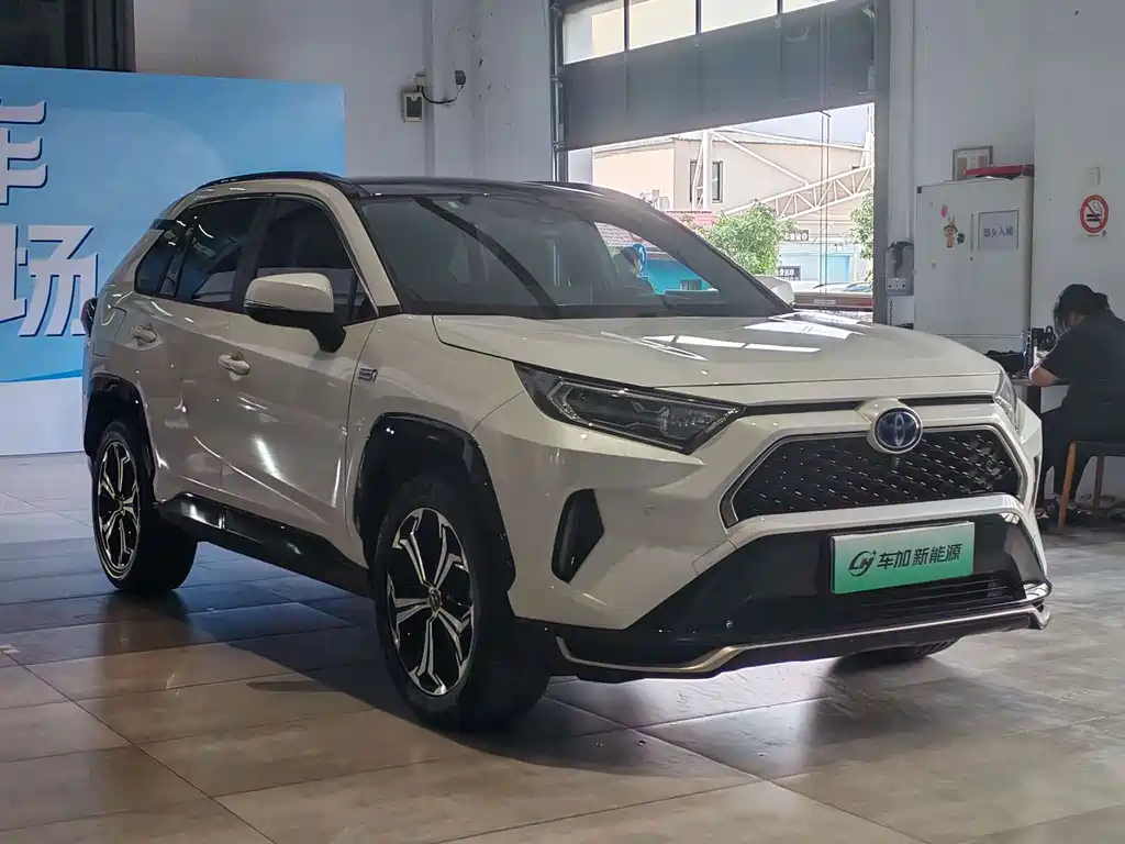 Toyota RAV4 Prime — миниатюра 3