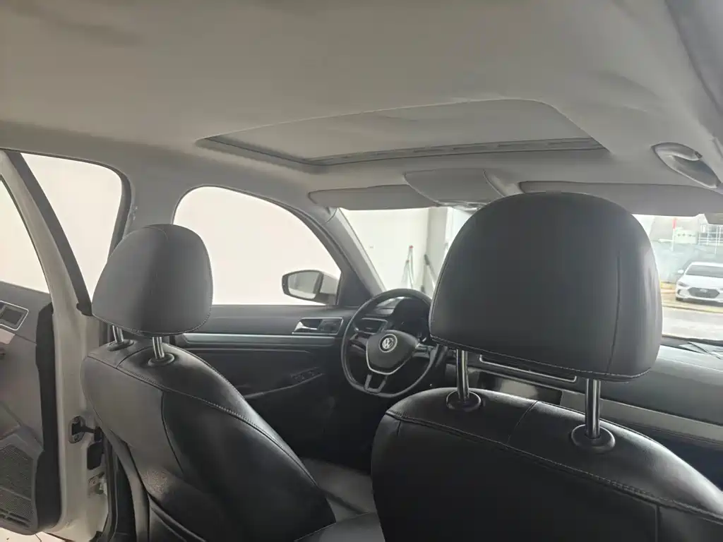 Volkswagen Lavida — миниатюра 13