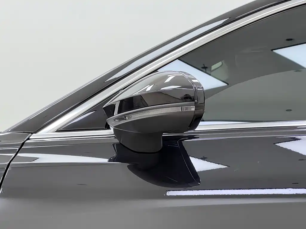 Audi A6L — миниатюра 9