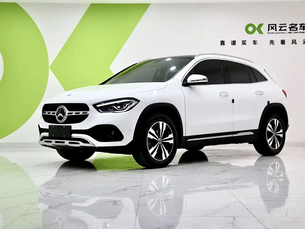 MERCEDES-BENZ GLA