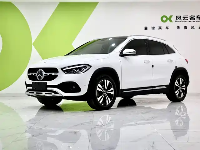 MERCEDES-BENZ GLA