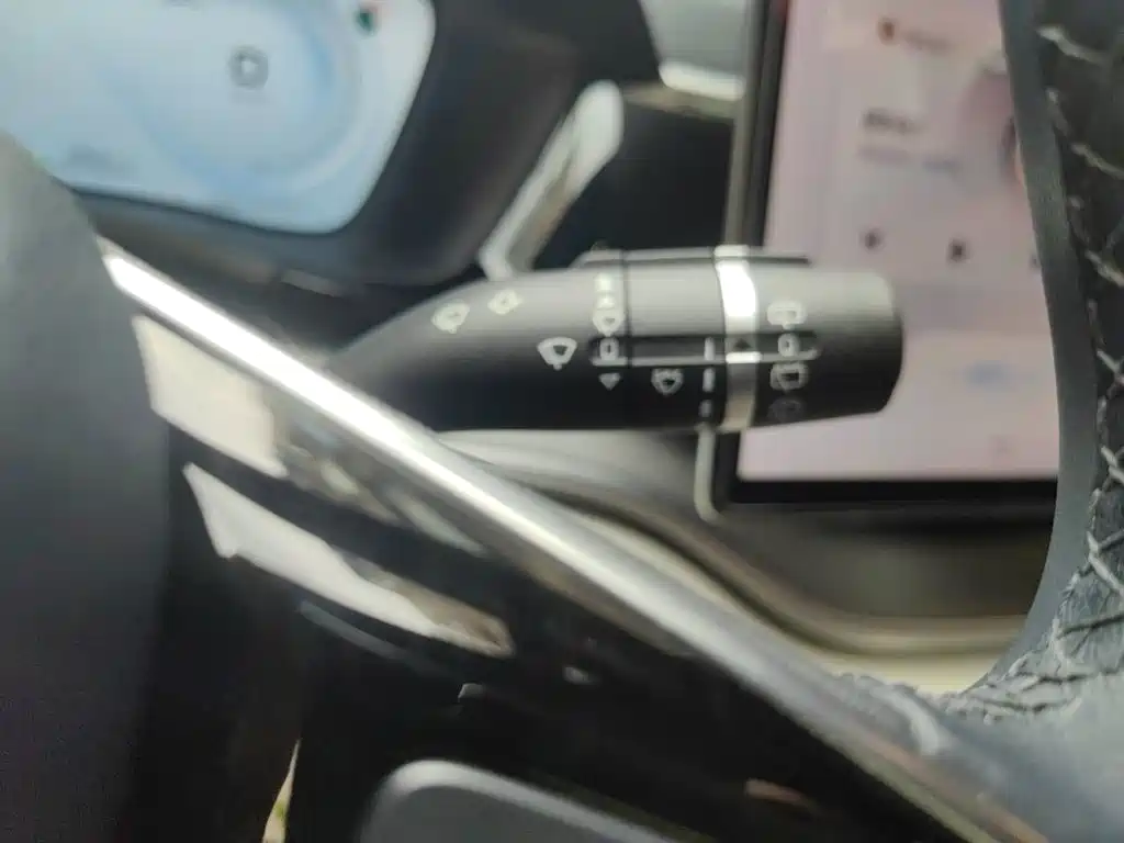BYD PLUS New Energy — миниатюра 9