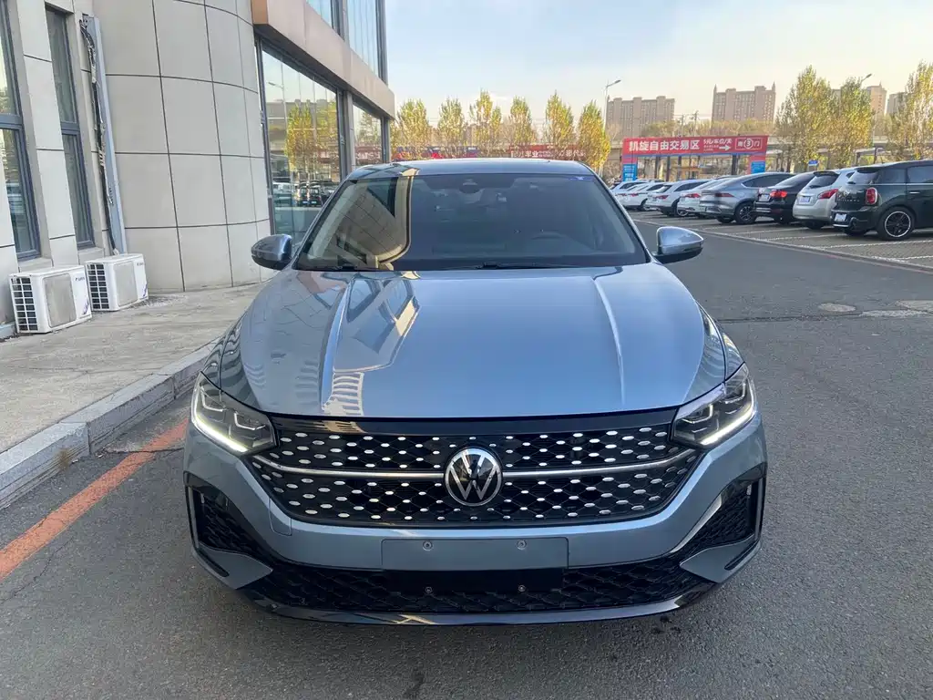 Volkswagen Lavida — миниатюра 2