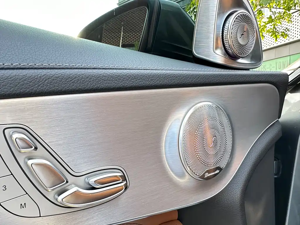 Mercedes-Benz C-Class (Import) — миниатюра 16