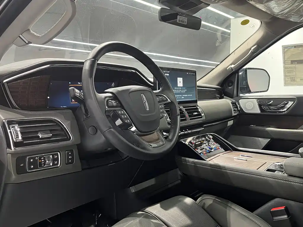 Lincoln Navigator 2024 3.5T