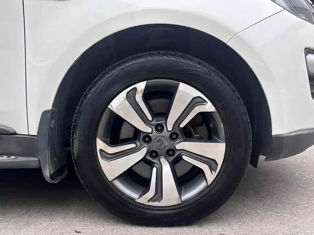 Luxgen Big 7 SUV — миниатюра 17