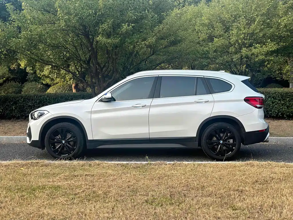 BMW X1 — миниатюра 9