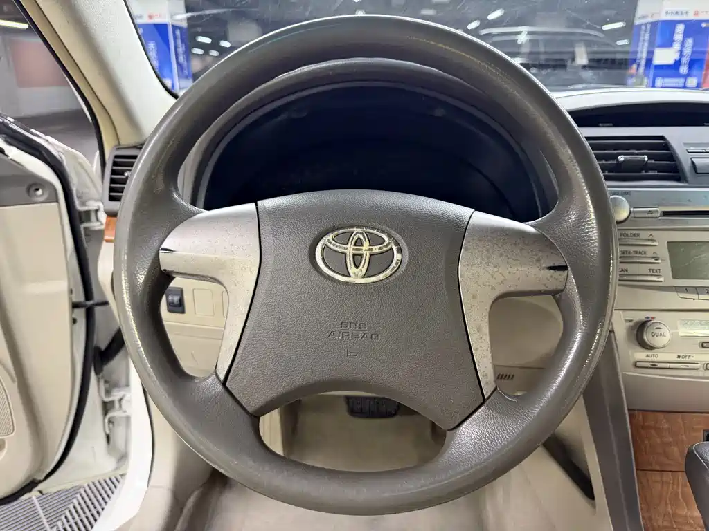 Toyota Camry — миниатюра 27