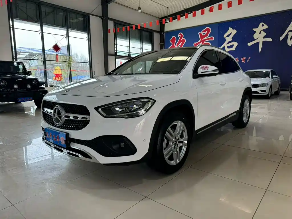 Mercedes-Benz GLA 2021