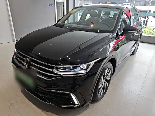 Volkswagen Tiguan L PHEV