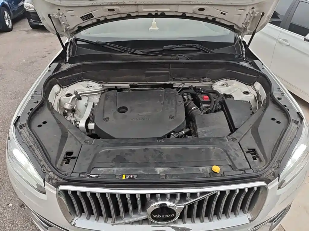 Volvo XC90 — миниатюра 20