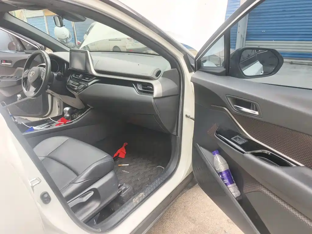 Toyota IZOA — миниатюра 20