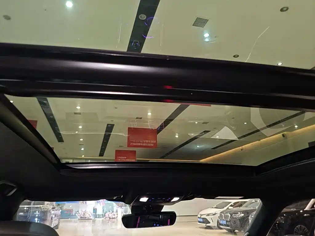 Toyota Crown Kluger — миниатюра 18