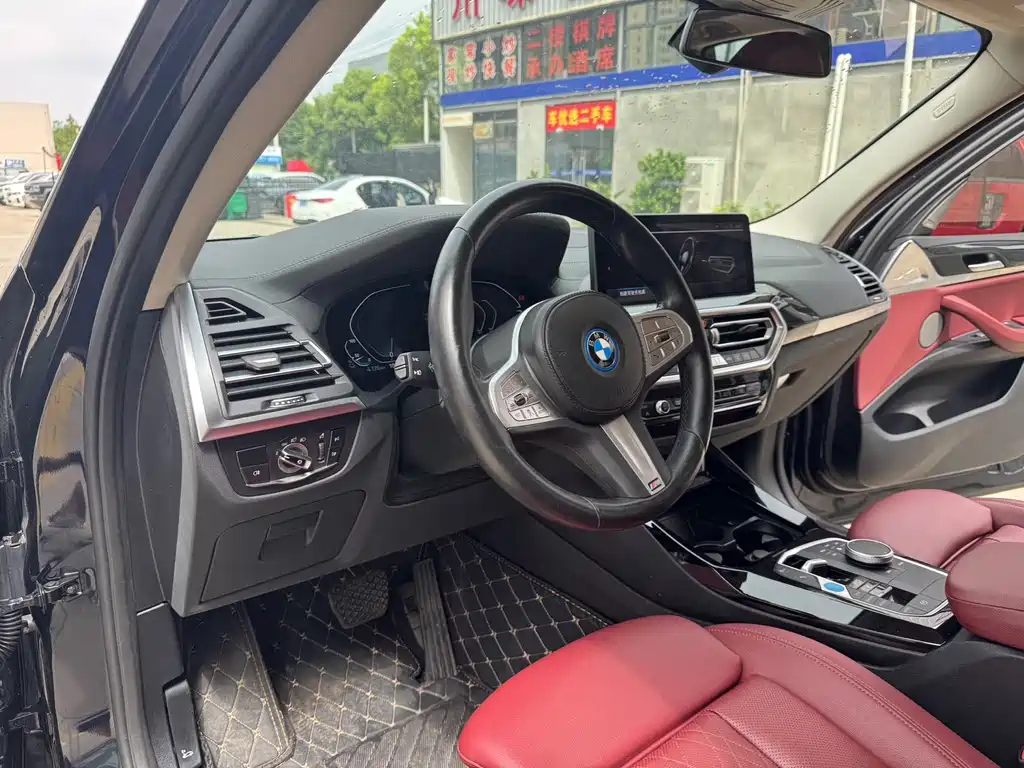 BMW iX3 — миниатюра 4