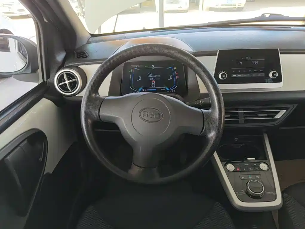 BYD e1 — миниатюра 10