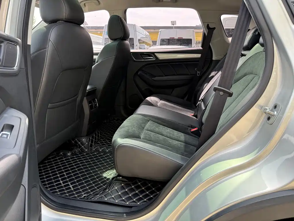 Roewe RX5 New Energy — миниатюра 15