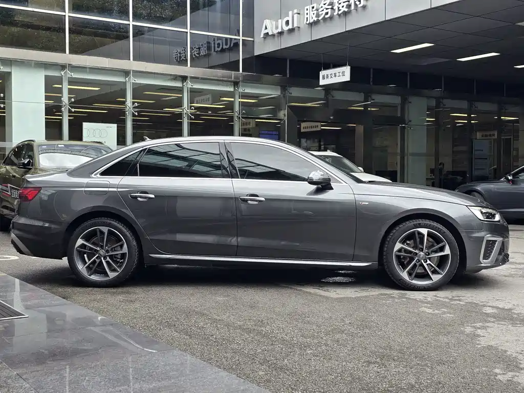 Audi A4L — миниатюра 5