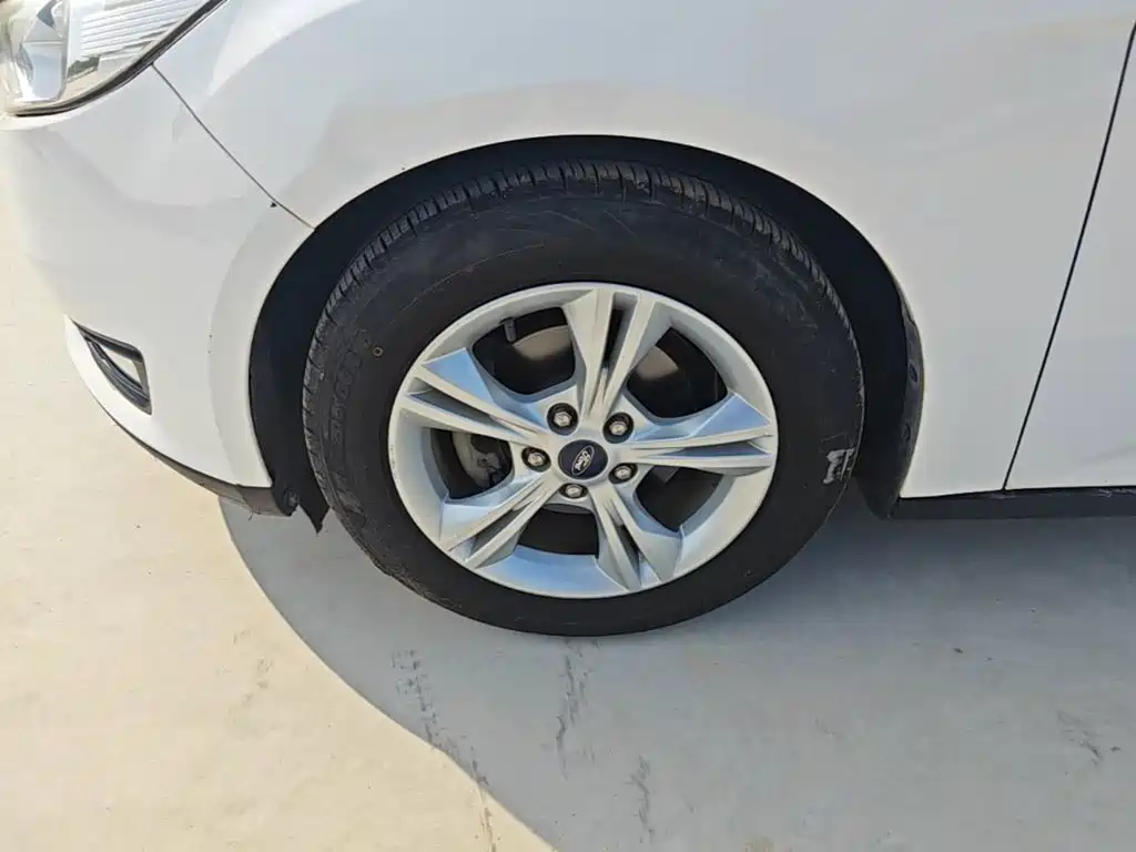 Ford Focus — миниатюра 23