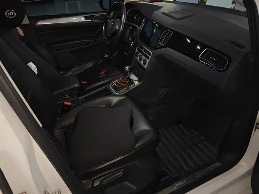 Volkswagen Golf Sportsvan — миниатюра 8