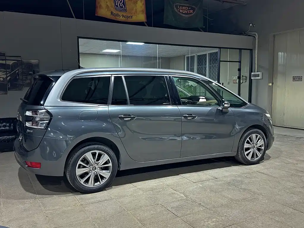 Citroen C4 Picasso — миниатюра 7