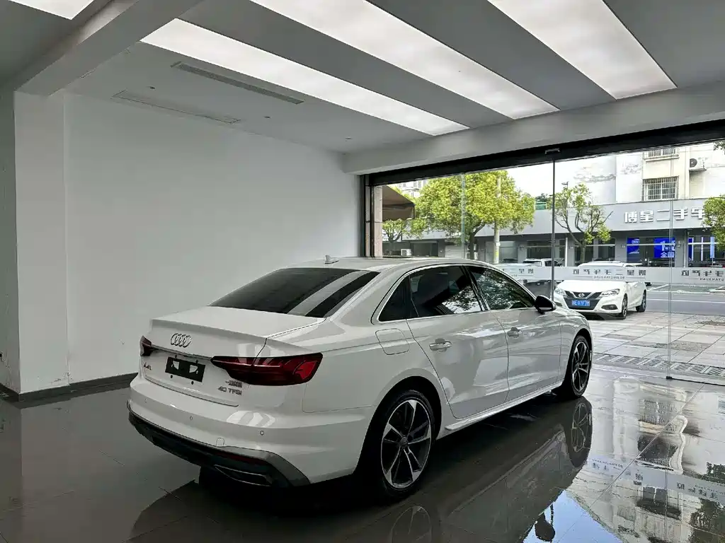 Audi A4L 2020 40 TFSI Fashion