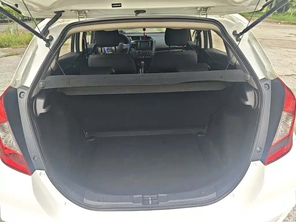 Honda Fit — миниатюра 19
