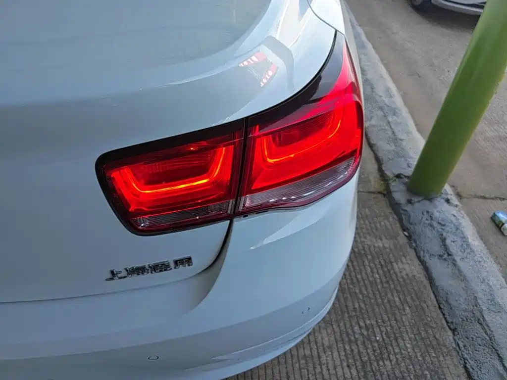 Chevrolet Malibu — миниатюра 8