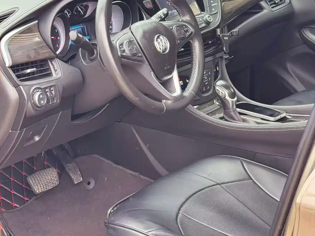Buick Envision Plus — миниатюра 10