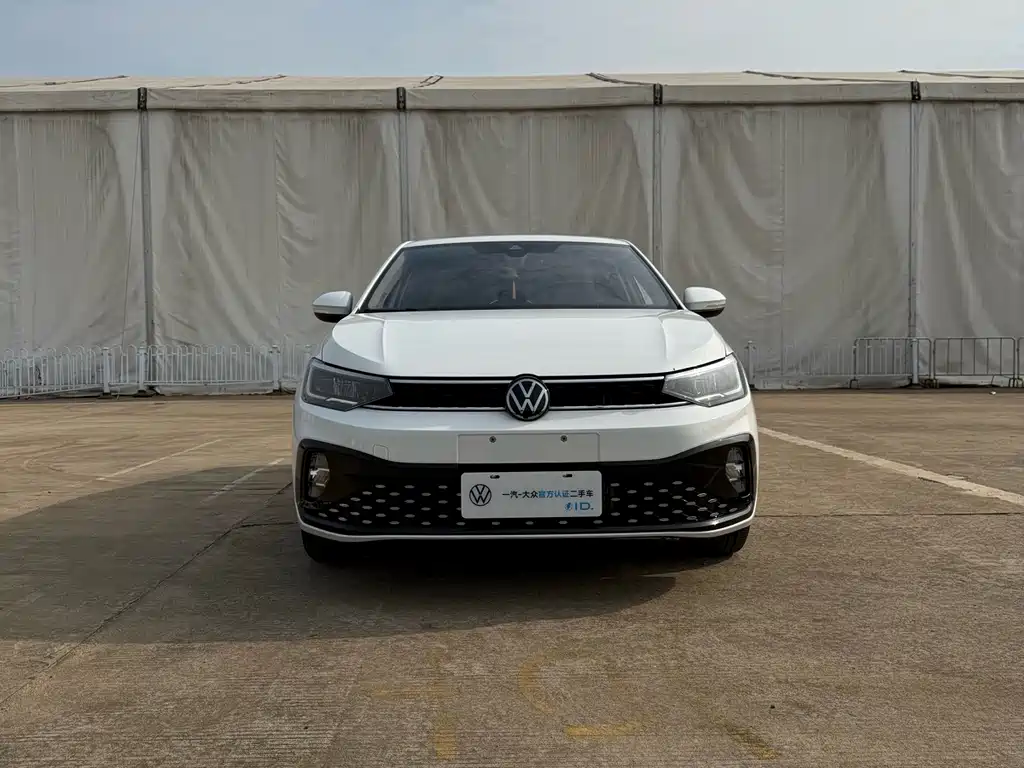 Volkswagen Lavida — миниатюра 2