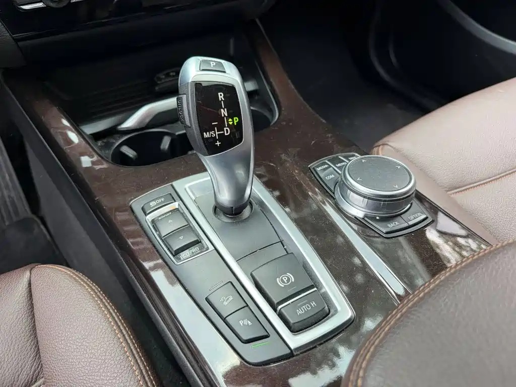 BMW X4 — миниатюра 9