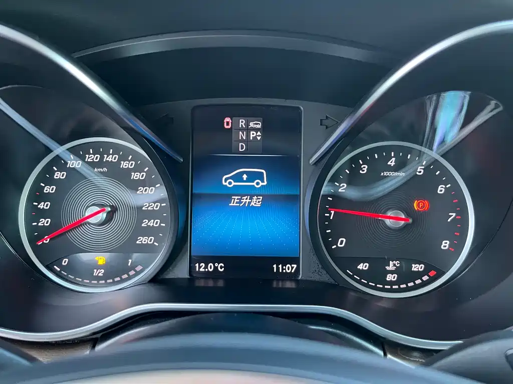 Mercedes-Benz V-Class — миниатюра 14