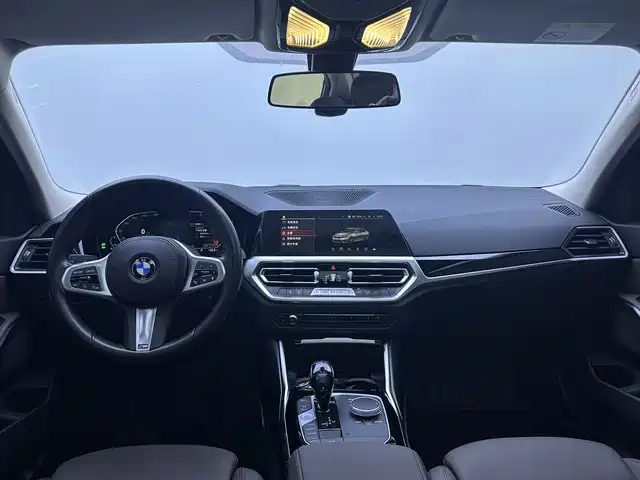 BMW 3 Series — миниатюра 12