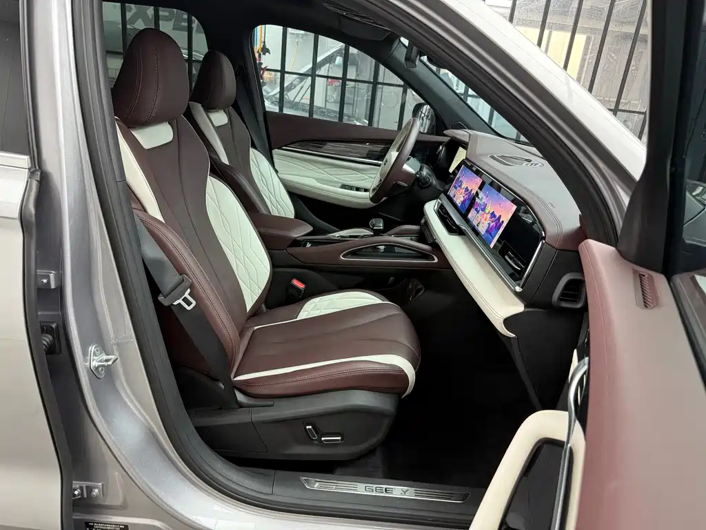 Geely Xingyue L — миниатюра 9