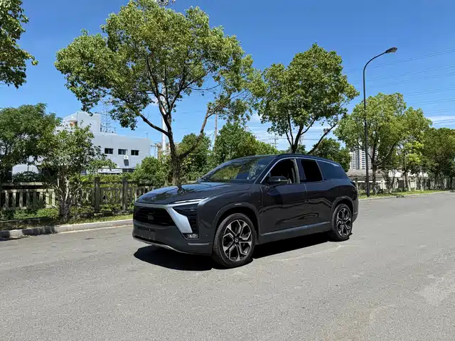 2021 Nio ES8