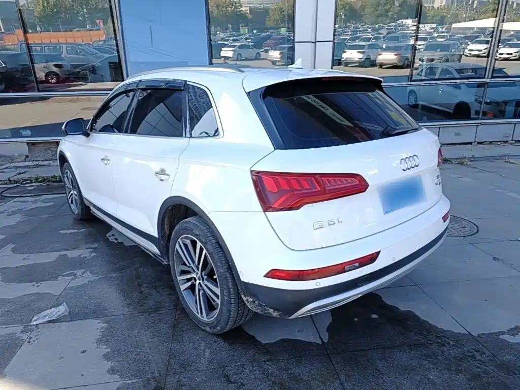 Audi Q5L — миниатюра 5