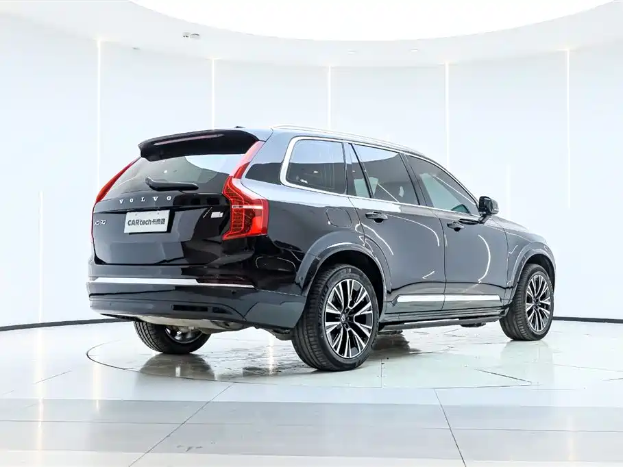 VOLVO XC90 PLUG IN HYBRID